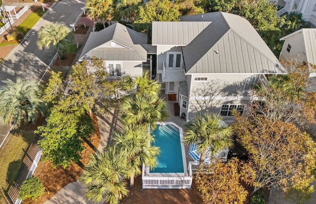 Steps to Beach! Arcade Game Room, Pool + Hot Tub Calico Scallop by Avantstay - Foto 1