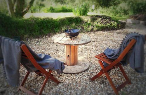 Hut at Nettle and Dock - Foto 5