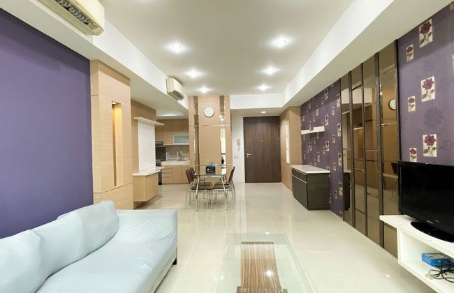 Modern Look And Comfort 2Br Kemang Village Apartment - Photo 15