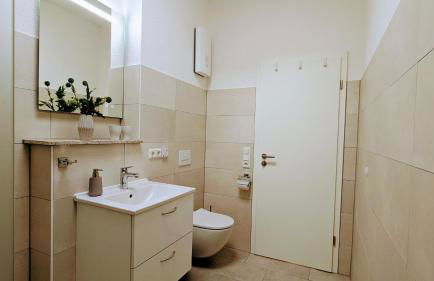 FeWo Urban Gotha - Apartment Orangerie - Am Schlosspark- Parken an der der Tür- Barrierefrei, 900 Meter zum Bahnhof - Wallbox - Foto 23