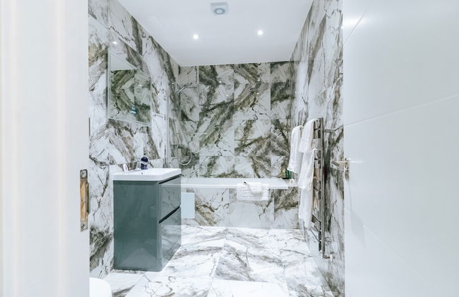 Charming 2-bed Apartment in Purley - Foto 9