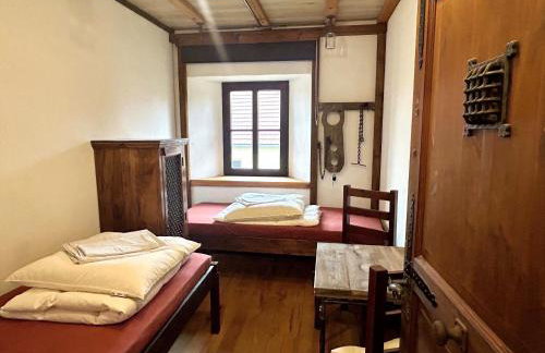 Interessante Ferienwohnung ARRESTZELLEN für 7 Pers - Rittergut Leppersdorf vor Radeberg bei Dresden - Photo 1