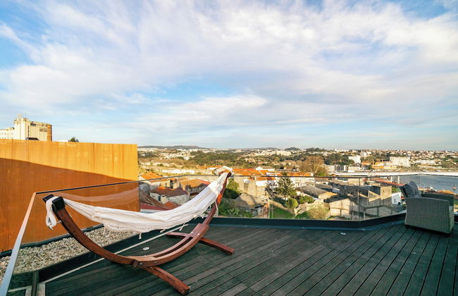 C312 Riverside View Premium Apartment w/ AC & Terrac - Foto 28