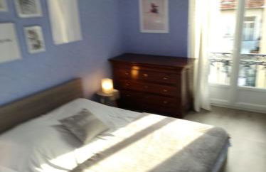 Pretty and quiet top floor 2 bedroom flat in the port area of Nice - Photo 15