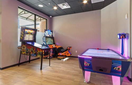 Beautiful 3 Bedroom Villa with Private Hot Tub, 10 mins to Disney! - Foto 37