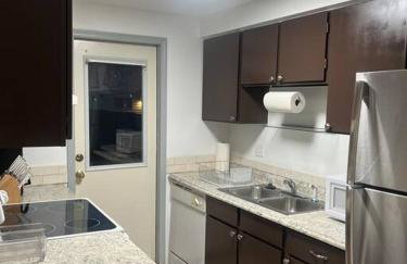 Beautiful downtown Anchorage 2 - Photo 17