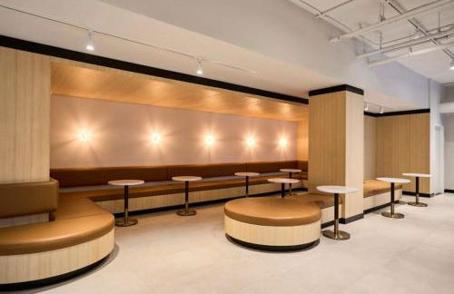 NEW Chic & Cozy 1BD Apartment Near East River, Minutes from Central Park - Foto 51