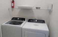 New 2024 Downtown Gem King Bed Smart Home - Foto 45