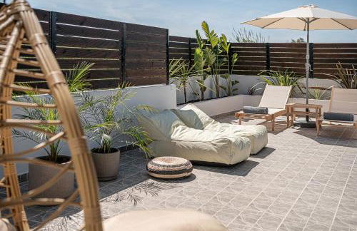 Sol Luxury Apartment - close to the beach with a private heated mini pool - Foto 67