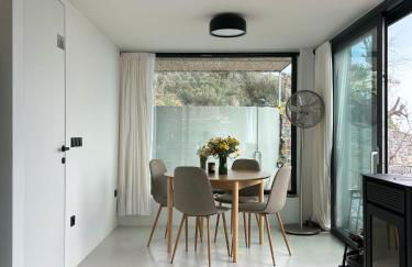 A House with A View - Foto 39