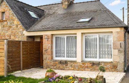 Cozy Home In Quemperven With Wifi - Foto 1