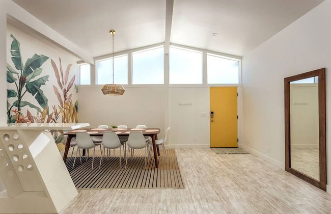 Mid-century Gem w Secret 4th Bedroom Near Downtown - Foto 2