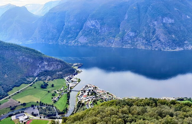 1 Tagestour von Bergen nach Flåm, Nærøyfjord Cruise & Stegastein - Foto 14