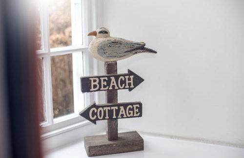 Beach Cottage - Photo 3