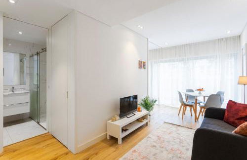 Studio w/ Terrace, Pool & Gym | Antas by Host Wise - Foto 16