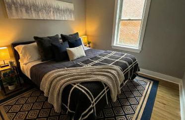 Cozy unit King bed & laundry - Foto 2