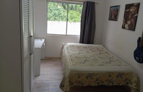 casa 700m da praia, ideal para família, 3 quartos , piscina, ar condicionado, churrasqueira, wi fi, estacionamento, até 10 pessoas, - Foto 12