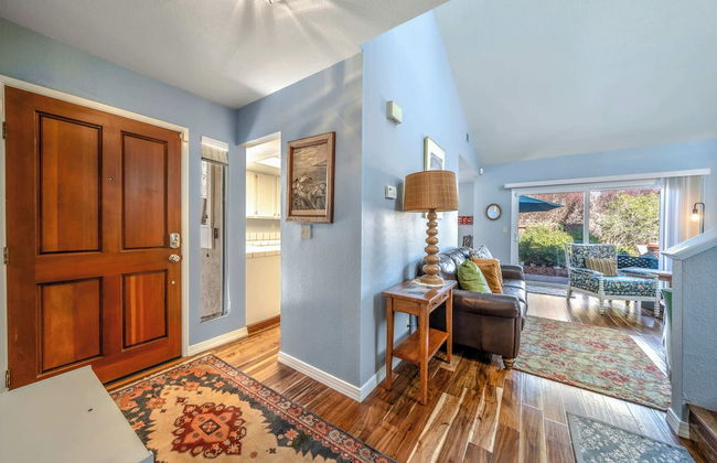 Succulents & Seashells Coastal Paradise by Beach - Foto 19