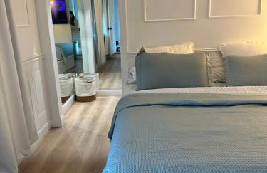 The Most Desired Summer Retreat with Private Pool Just 5 Minutes from the Beach - Foto 19