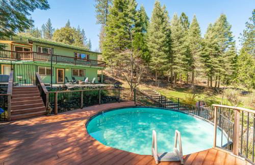 Your Spacious Escape: Creek, Pool, Sauna, Hot Tub - Foto 3