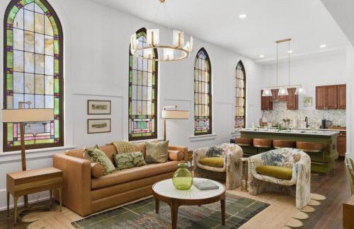 Sanctuary Historic Designer 1BR & Heated Pool - Photo 20