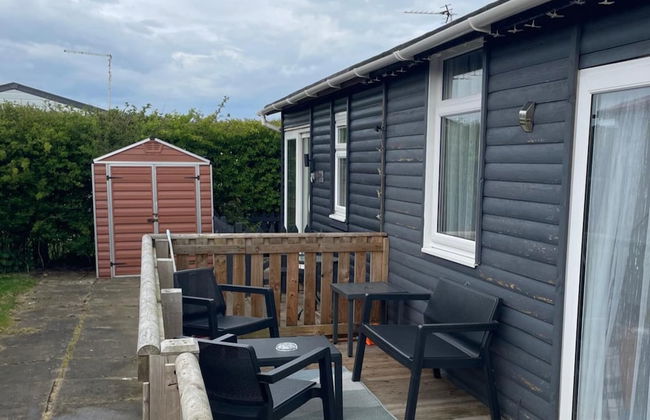 Grey Shells 2-bed Chalet in Bridlington South Shore - Foto 1