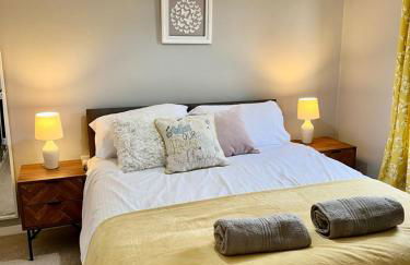 Canada House - Sleeps 6 -3 King or 6 Single Ideal for contractors - Foto 1