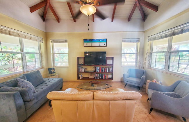 Lucky Duck Villa - Private Beach Escape - Foto 22