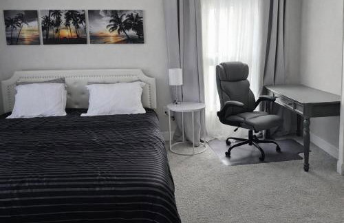 4BR Retreat Near Warm Mineral Springs & Beaches - Foto 17