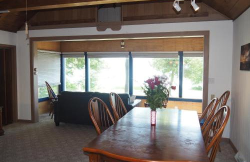 Cavalier Cottage - Private Lakefront w Kayaks! - Foto 21