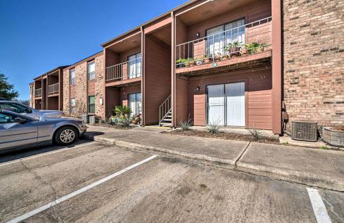 Game Day Retreat Pool Access, 2 Mi to Texas A and M - Foto 23