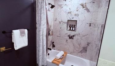 Downtown-Pool,Firepit,Trees, WFH-No gate fee like PML - Foto 5