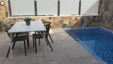 LUXURY 3 BED, 2 BATH DETACHED VILLA, PRIME LOCATION, ONLY 400 MTRS TO THE BEACH - Foto 3