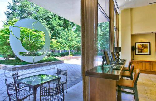 This Apt is Perfect For Business Trips or a Relaxing Vacation - Photo 21