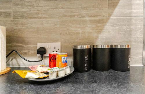 Cozy Modern Flat Walsall Town Centre with Wi-Fi - Foto 14