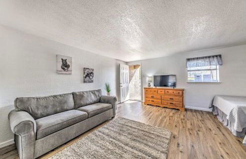 Chisums Cabin Unit, 6 Mi to River Park! - Foto 4