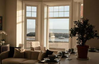 Stunning Sea View Apartment With Balcony & Parking - Foto 30