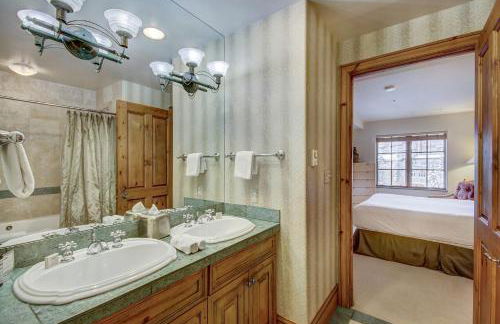 1BR Plus Den, Heart of Beaver Creek Village - Foto 28