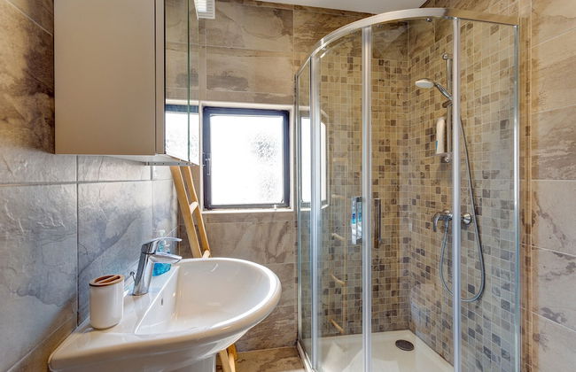 Cosy 1BR Penthouse With Terrace, Great Location - Foto 11