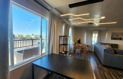 Modern Cabin with Arcade, Foosball Table and Fire Pit in Meadview, Arizona - Foto 40