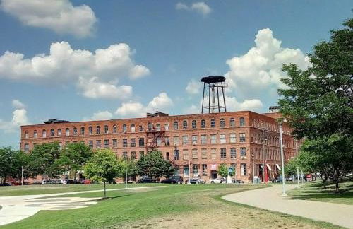 420 friendly Artsy walk Riverfront Loft King Bed - Foto 4