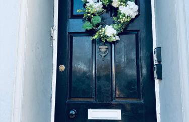 The Georgian Townhouse - 4 Bedrooms - Sleeps 9 - Photo 24