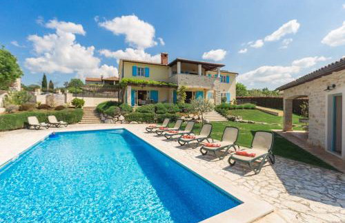 Mediterrane Steinvilla mit beheiztem Privatpool, aromatischen Mittelmeerpflanzen - Foto 7