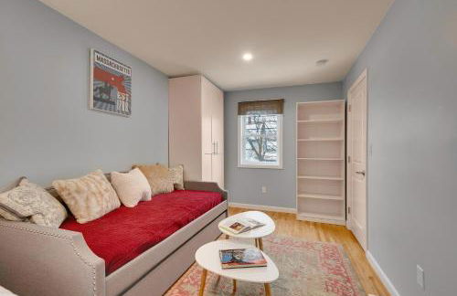 2BR DOG-Friendly Apt in 2-Fam Home - Comfy Retreat - Foto 18