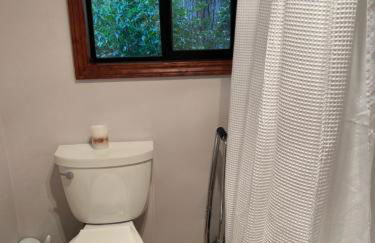 Myrtle Cottage Guest House in West Salem - Foto 17