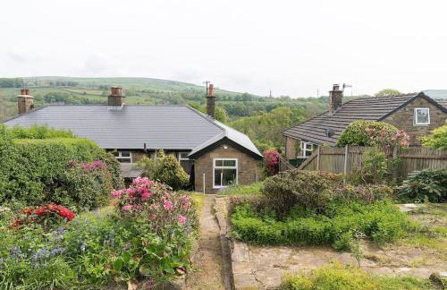 High Peak 5-Star Haven Gardens, Parking & WiFi - Foto 1