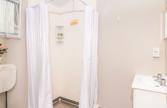 Motutere Bay Top 10 Holiday Park - Photo 48