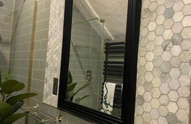 Woodman's Cottage by Keepers Cottages - Foto 10