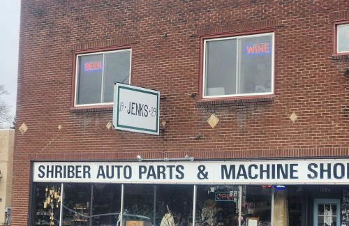 Tree House 6 bedrooms, 2 blocks from everything - Foto 57