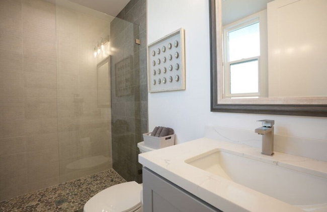 Beautiful Home with 4 bedroom, 2 bathrooms-full amenities - Foto 78